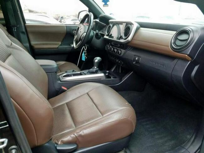 Toyota Tacoma 2016, 3.5L, Double Cab, porysowany lakier