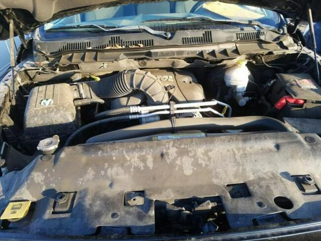 Dodge RAM 2012, 5.7L, 1500 ST, porysowany lakier