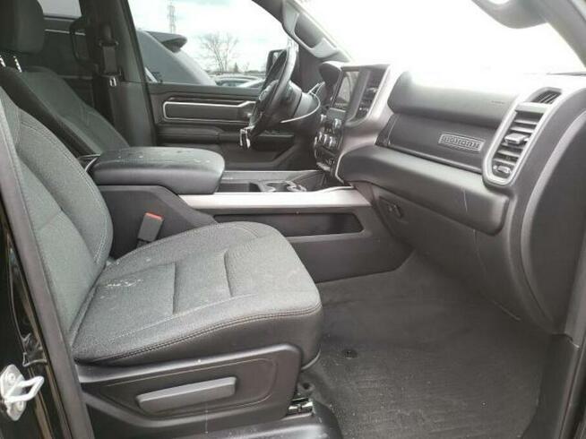 RAM 1500 2020, 5.7L, Big Horn, uszkodzony tył