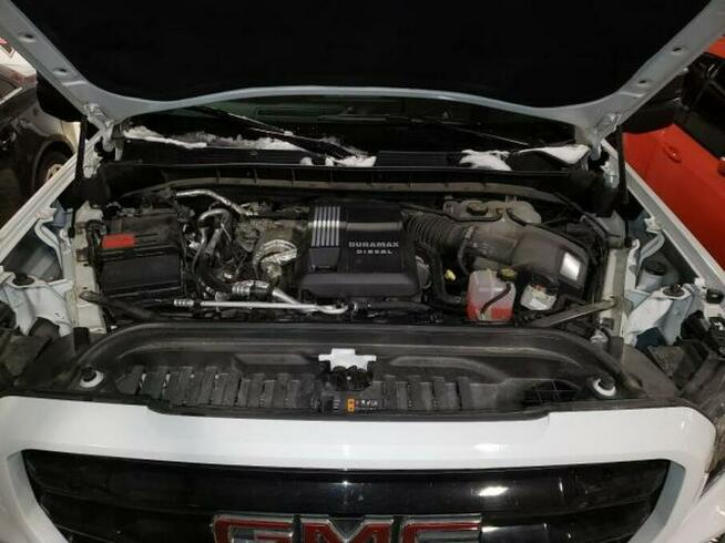 GMC Sierra 2020, 3.0L, ELEVATION, uszkodzony tył