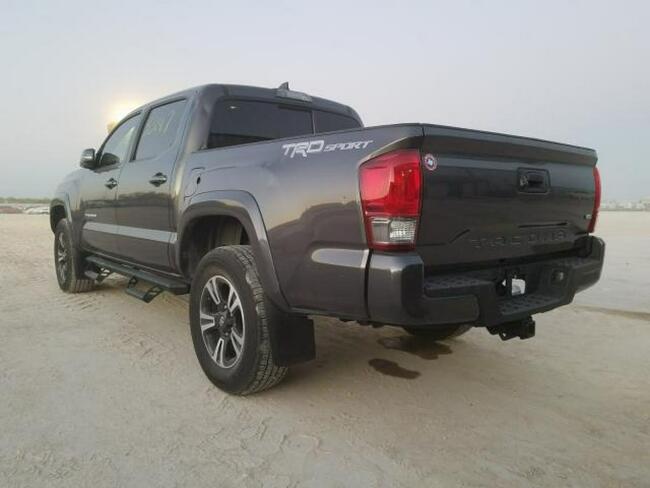 Toyota Tacoma 2016, 3.5L, Double Cab, po gradobiciu
