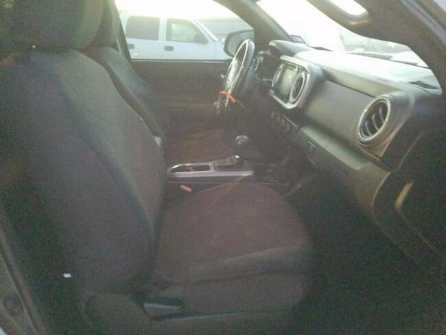 Toyota Tacoma 2016, 3.5L, Double Cab, po gradobiciu