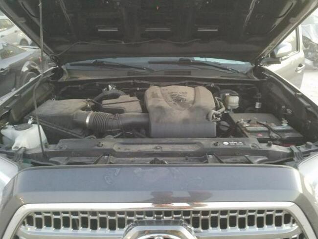 Toyota Tacoma 2016, 3.5L, Double Cab, po gradobiciu