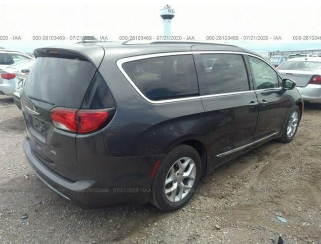 Chrysler Pacifica 2019, 3.6L, TOURING L, po gradobiciu