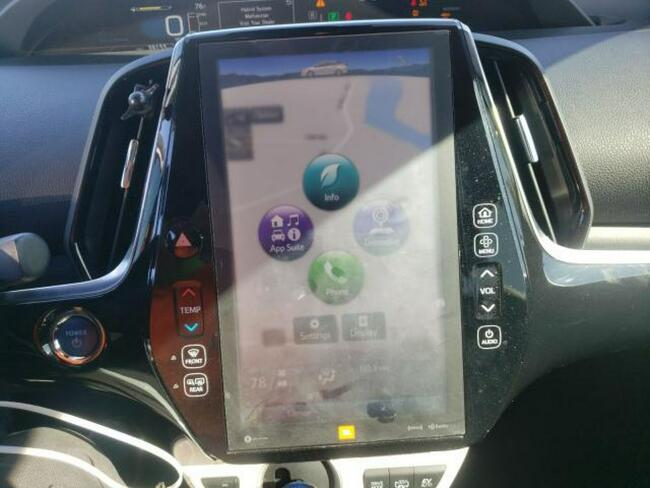 Toyota Prius PRIME, 2017, 1.8L, lekko uszkodzony przód