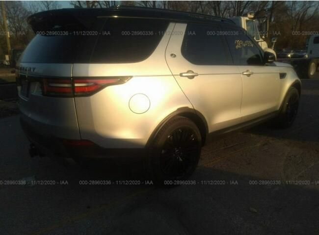 Land Rover Discovery 2017, 3.0L, 4x4, lekko uszkodzony bok