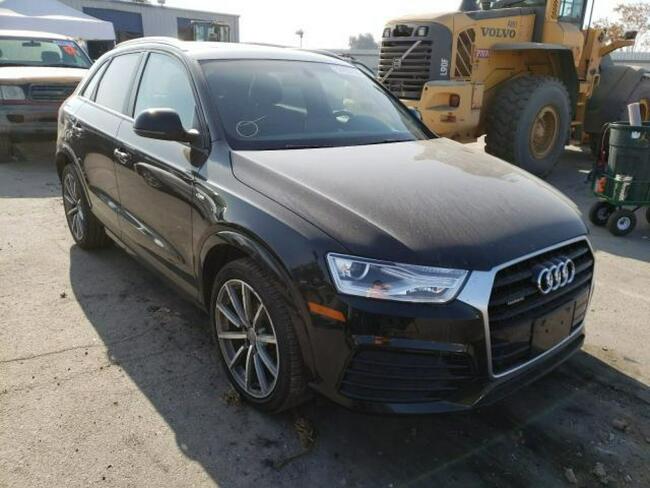 Audi Q3 2018, 2.0L, Premium, porysowany lakier