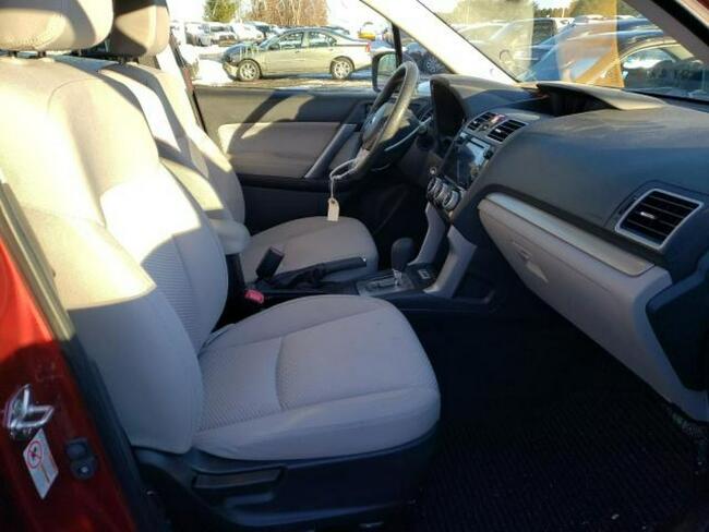 Subaru Forester 2017, 2.5L, Premium, 4x4, porysowany lakier