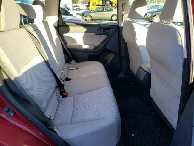 Subaru Forester 2017, 2.5L, Premium, 4x4, porysowany lakier