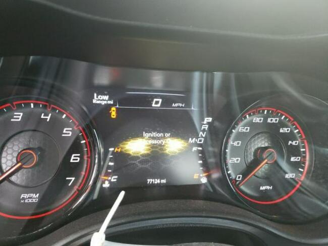 Dodge Charger 2017, 6.4L, R/T 392, porysowany lakier