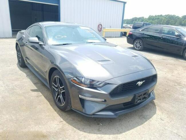 Ford Mustang 2018, 2.3L, po gradobiciu