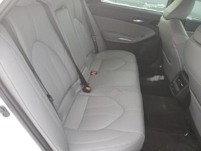 Toyota Avalon 2021, 2.5L, XLE, 4x4, porysowany lakier