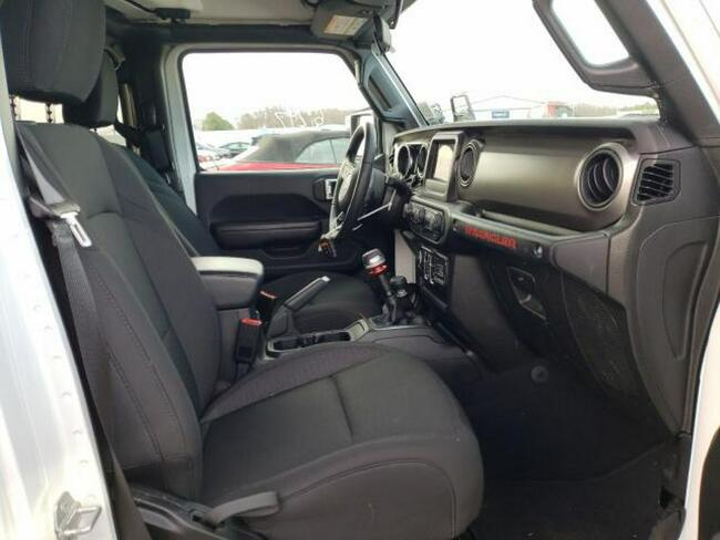 Jeep Wrangler 2020, 3.6L, Unlimited, 4x4, porysowany lakier