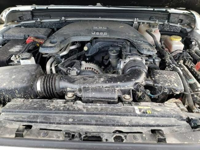 Jeep Wrangler 2020, 3.6L, Unlimited, 4x4, porysowany lakier