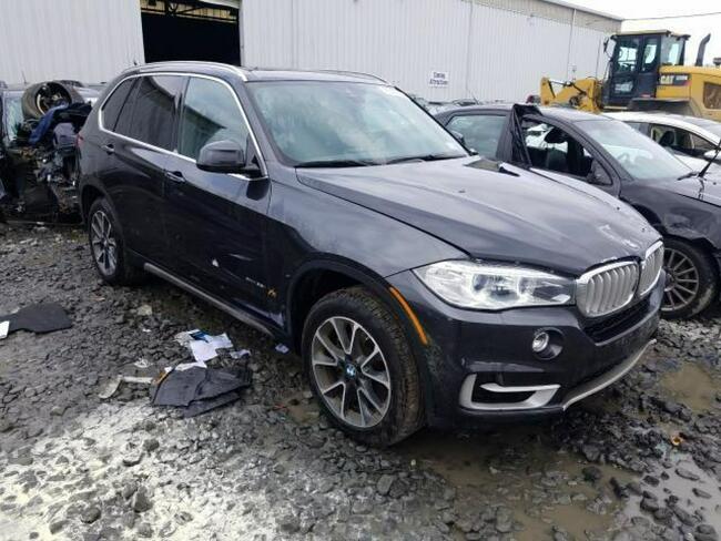 BMW X5 2018, 3.0L, 4x4, uszkodzona maska