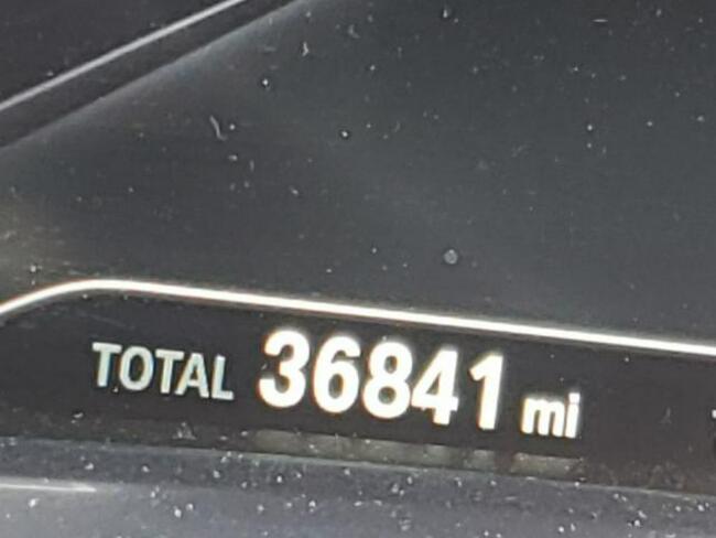 BMW 740 2016, 3.0L, porysowany lakier