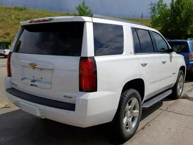 Chevrolet Tahoe 2016, 5.3L, 4x4, po gradobiciu