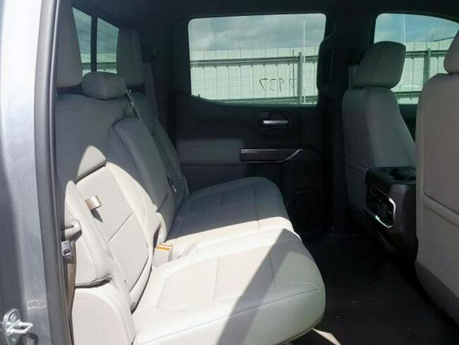 Chevrolet Silverado 2019, 5.3L, 4x4, po gradobiciu