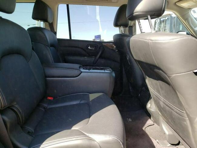 Infiniti Q70 QX80, 2020, 5.6L, Luxe, porysowany bok