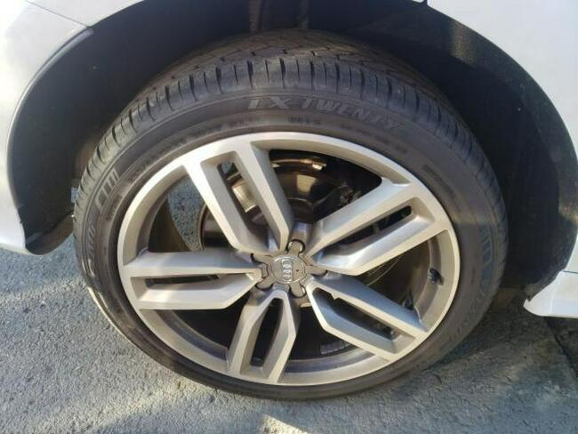 Audi SQ5 2016, 3.0L, 4x4, porysowany lakier