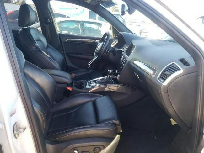 Audi SQ5 2016, 3.0L, 4x4, porysowany lakier