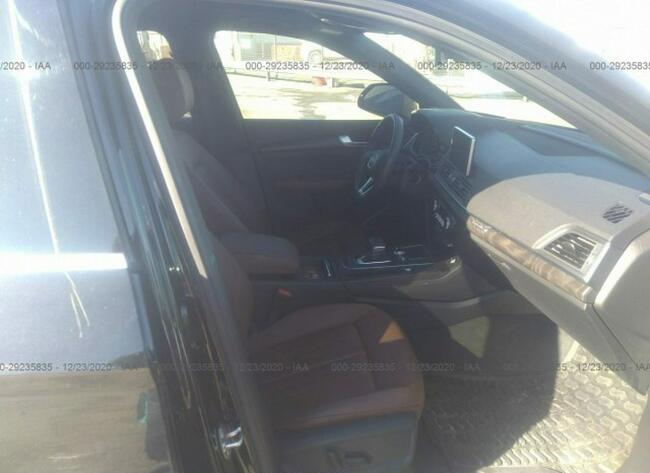 Audi Q5 2019, 2.0L, 4x4, uszkodzony bok