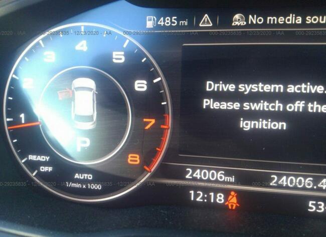 Audi Q5 2019, 2.0L, 4x4, uszkodzony bok