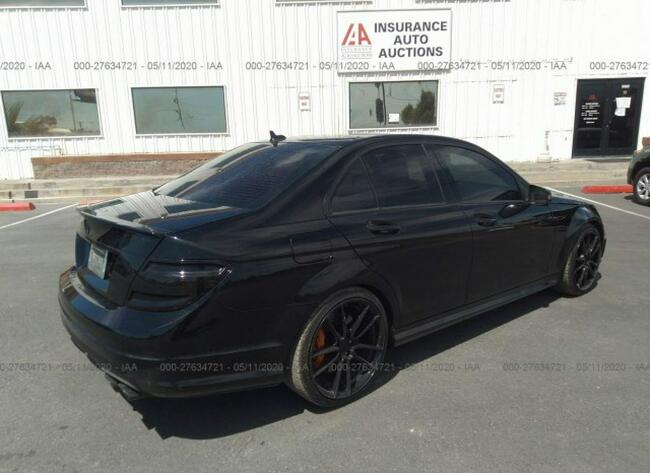 Mercedes C 63 AMG 2010, 6.3L, po kradzieży