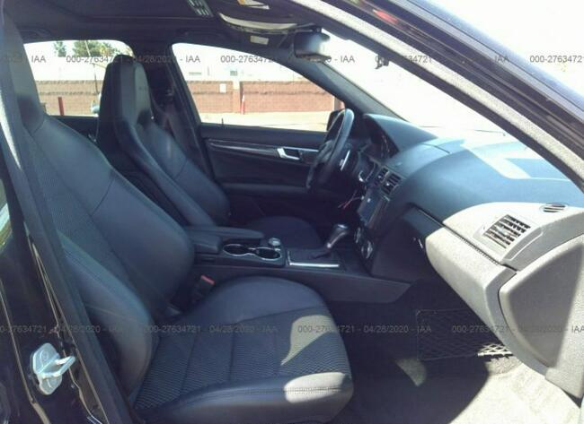 Mercedes C 63 AMG 2010, 6.3L, po kradzieży