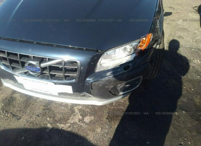 Volvo XC 70 2013, 3.0L, 4x4, po kradzieży