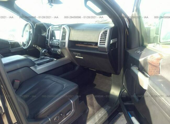 Ford F150 2016, 5.0L, 4x4, uszkodzony tył