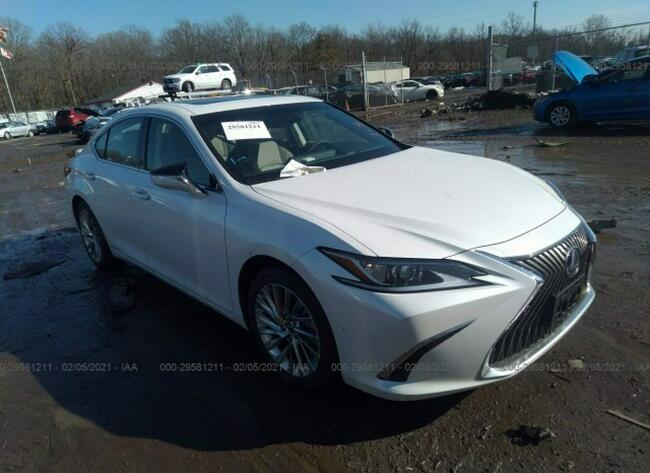 Lexus ES300 2020, 2.5L, po kradzieży