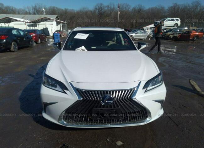 Lexus ES300 2020, 2.5L, po kradzieży