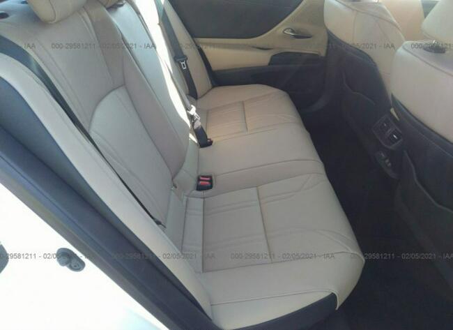 Lexus ES300 2020, 2.5L, po kradzieży