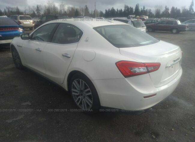 Maserati Ghibli 2017, 3.0L, lekko uszkodzony przód