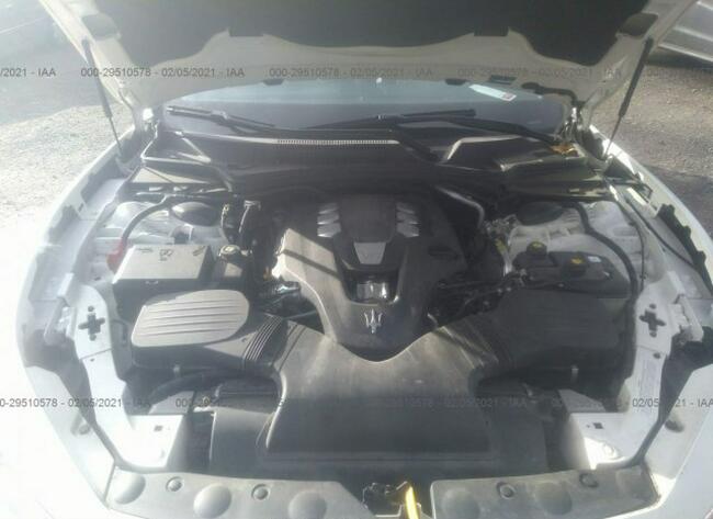 Maserati Ghibli 2017, 3.0L, lekko uszkodzony przód