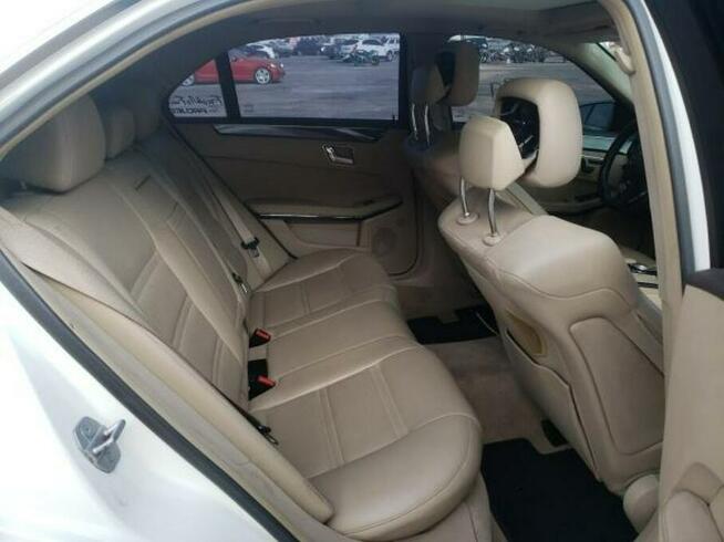 Mercedes E 63 AMG 2010, 6.2L, uszkodzony tył