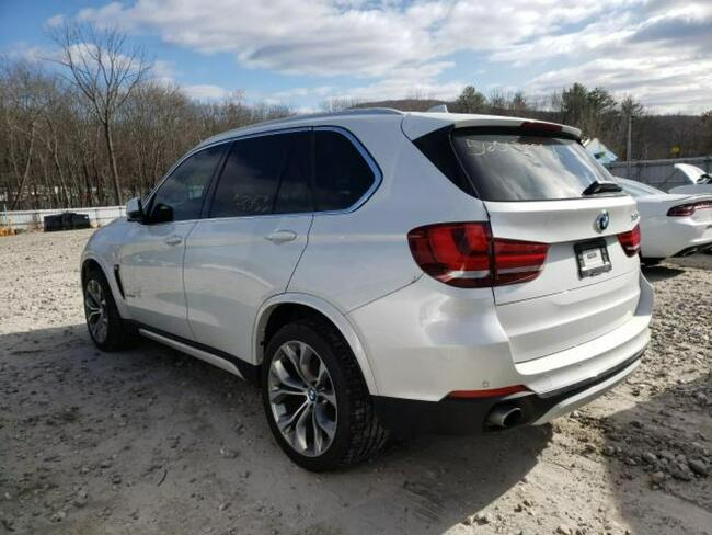 BMW X5 2014, 3.0L, uszkodzony bok