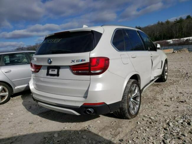 BMW X5 2014, 3.0L, uszkodzony bok