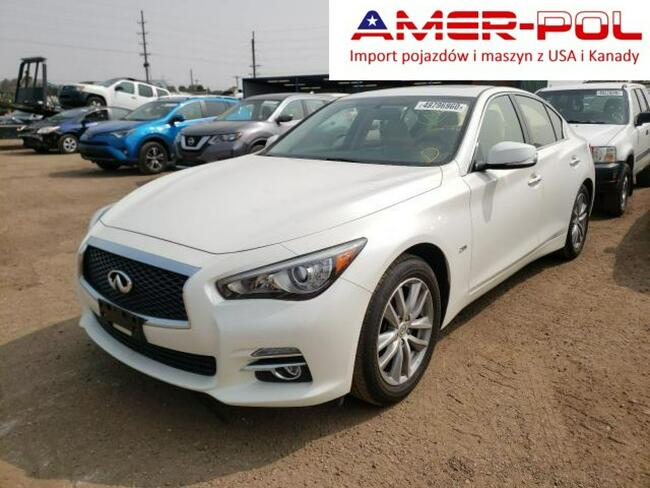 Infiniti Q50 2016, 2.0L, Base, 4x4, po gradobiciu