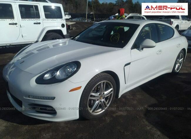 Porsche Panamera 2015, 3.6L, uszkodzony tył
