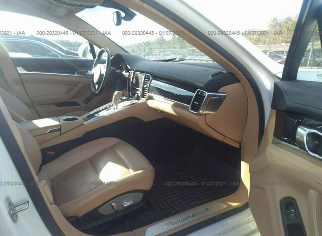 Porsche Panamera 2015, 3.6L, uszkodzony tył
