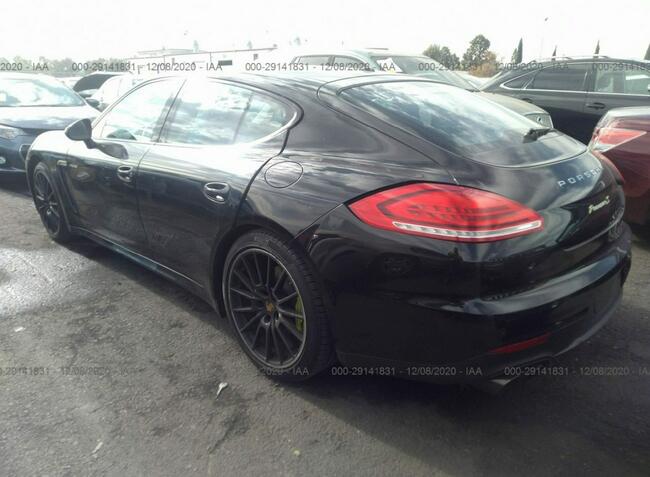 Porsche Panamera 2015, 3.0L hybryda, uszkodzony tył