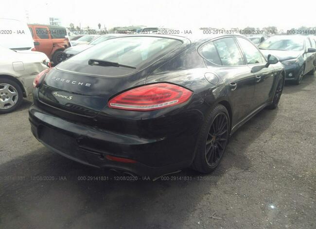 Porsche Panamera 2015, 3.0L hybryda, uszkodzony tył