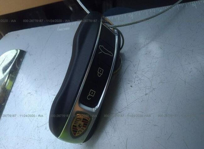 Porsche Panamera 2019, 3.0L, uszkodzony przód