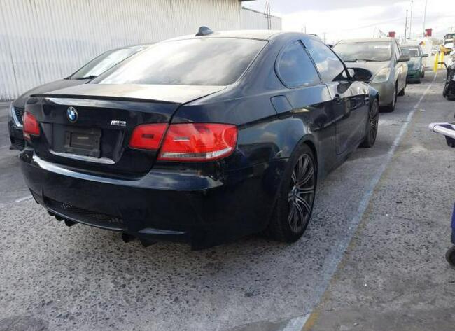 BMW M3 2010, 4.0L, porysowany lakier