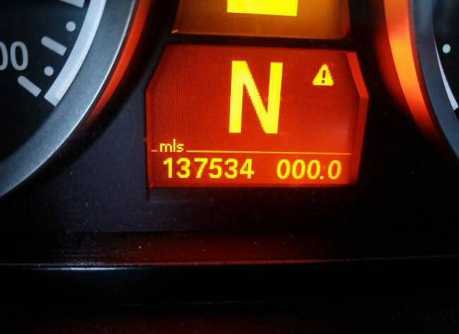 BMW M3 2010, 4.0L, porysowany lakier