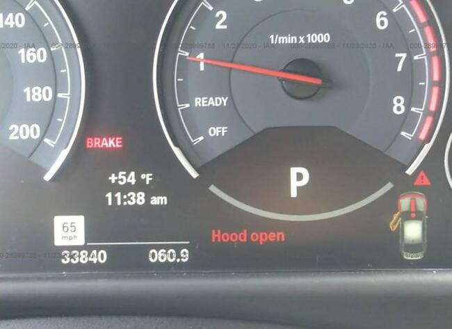 BMW M3 2017, 3.0L, uszkodzony bok