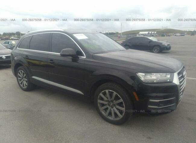 Audi Q7 2018, 2.0L, 4x4, uszkodzony bok