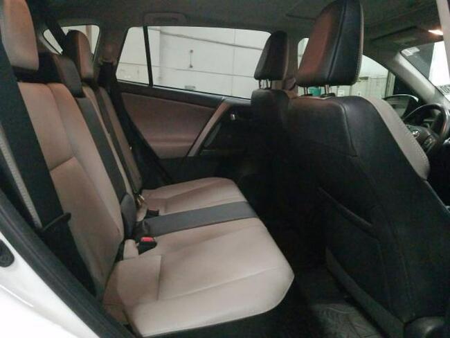 Toyota RAV-4 2018, 2.5L, Limited, 4x4, po gradobiciu